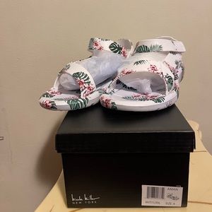 Nicole Miller, New York, Aman, White Floral Sandals